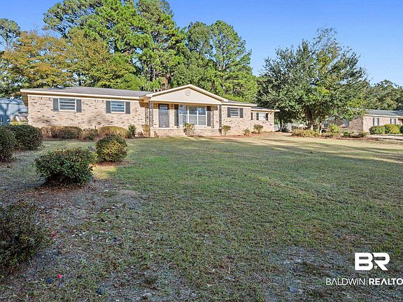 2nd image of 909 Caroline Ave