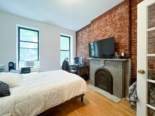 Rented by Compass | media 29