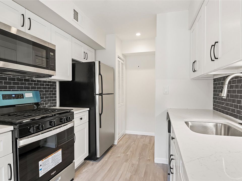 Waverly Park 26 Storm Dr Holtsville NY Zillow