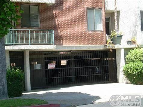 2nd image of 7211 Cozycroft Ave Unit 15