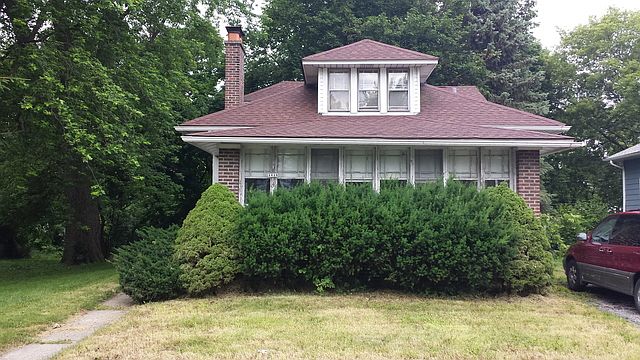 1st image of 1616 Park Ave
