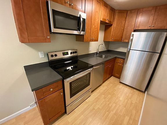 2nd image of 3530 Farm Hill Blvd #3550