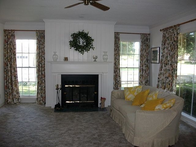2nd image of 1814 Charles St