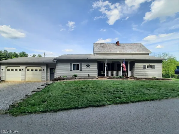 61152 Patton Hollow Rd, Cambridge, OH 43725