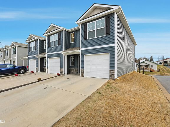 4th image of 705 Theobald Way