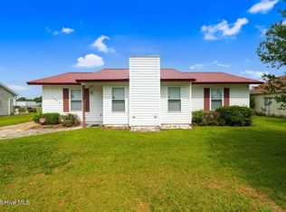 1388 Halltown Rd, Jacksonville, NC 28546