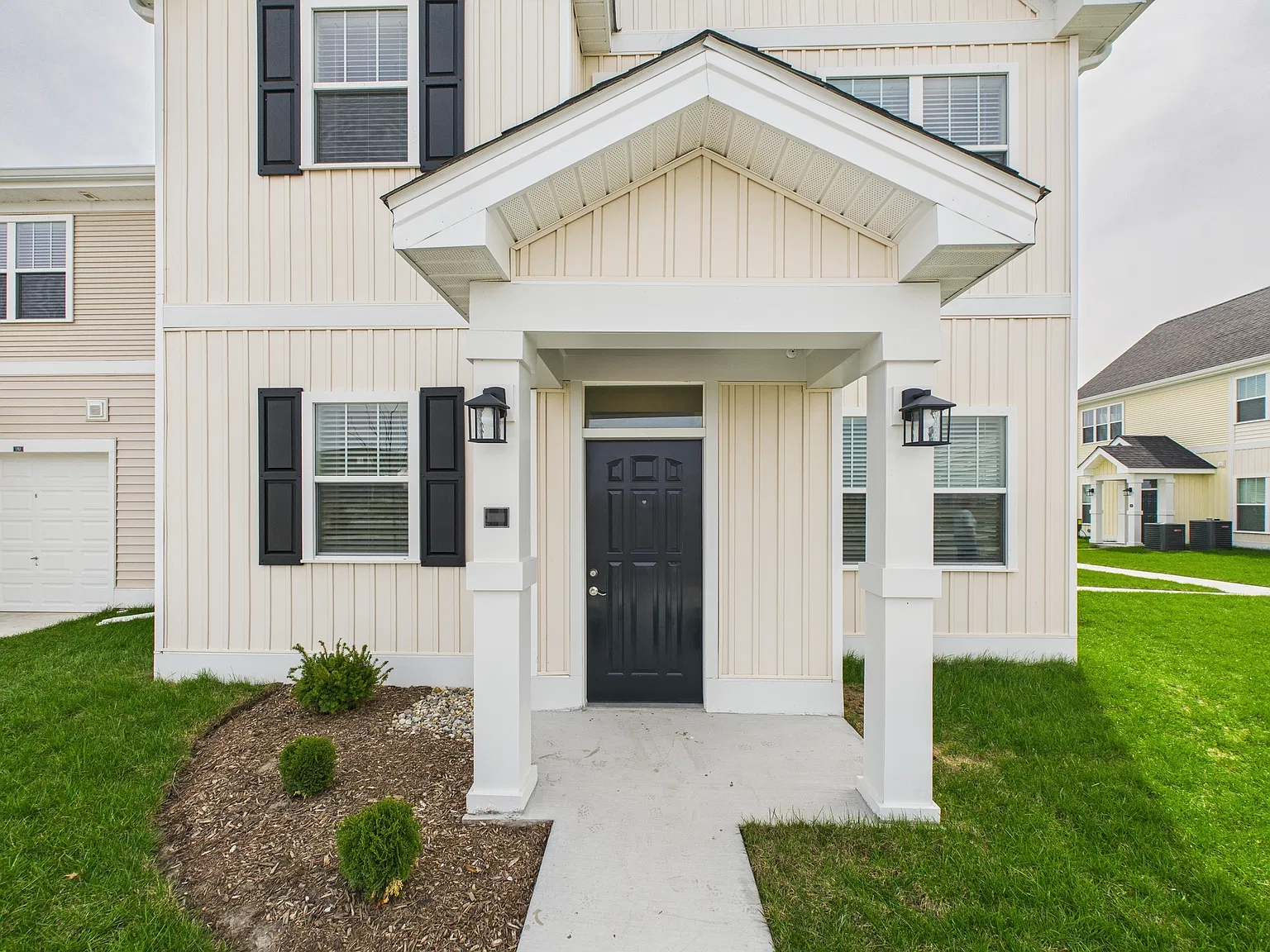 525 Quinn Ln — Photo 1