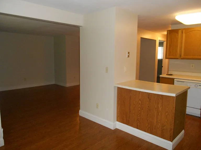 Willow Wood Apartment Homes — Photo 15