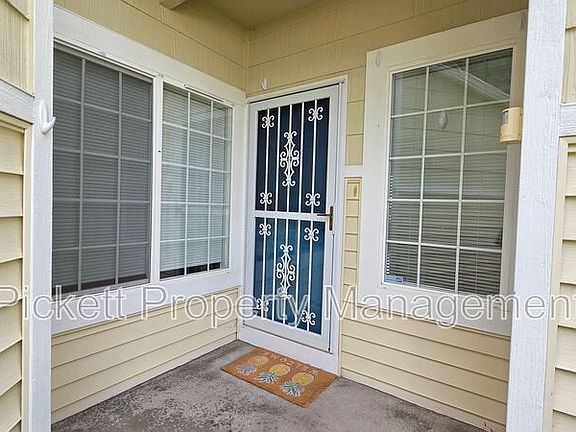 4th image of 11615 Breckenridge Ln NW