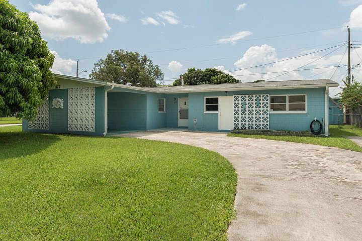 1st image of 977 Sarazen Dr