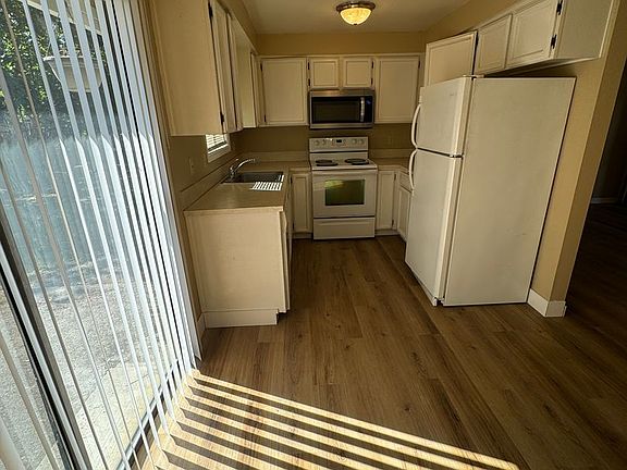 2nd image of 14309 NE 14th Cir #Wa14309