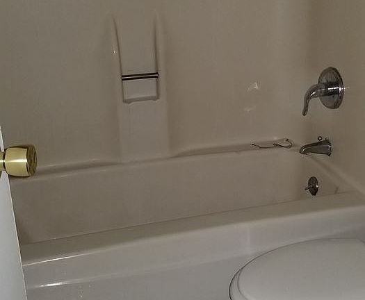 4th image of 2814 Harrison Ave APT 9