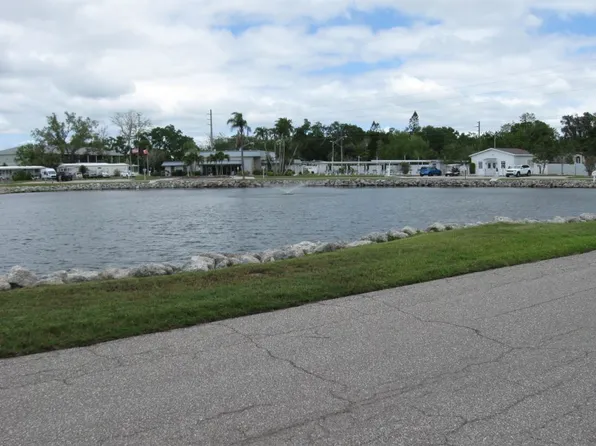 10 Flamboyant St #10, Nokomis, FL 34275