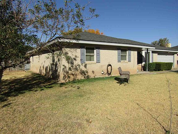 2nd image of 133 Nueces St