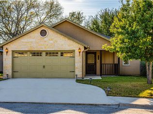 1910 Weston Loop, Kerrville, TX 78028