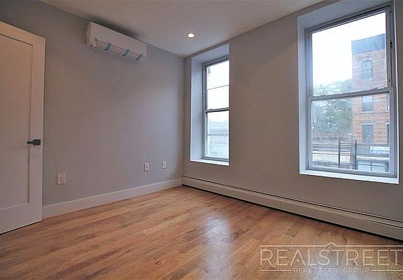 5th image of 491 Tompkins Ave APT 2