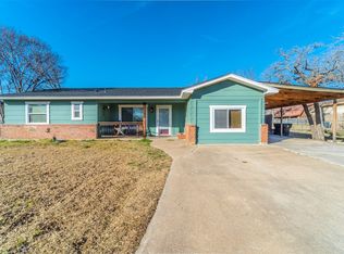 1516 Tanglewood Dr, Azle, TX 76020