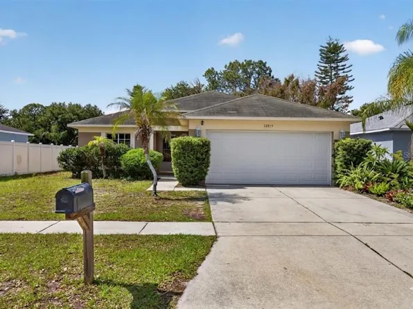 12015 Cedarfield Dr, Riverview, FL 33579