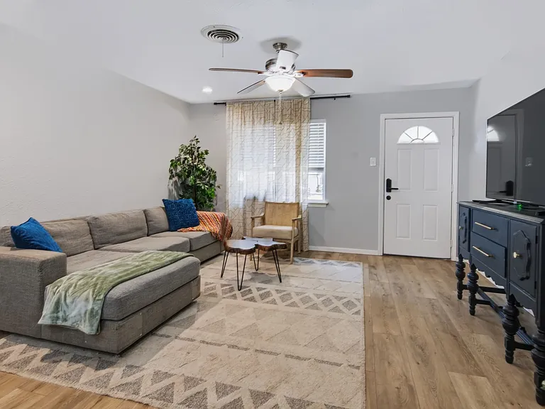 8005 Lazy Lane Rd — Photo 5