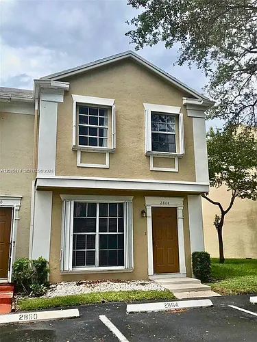 2864 Cambridge Ln Photo 1