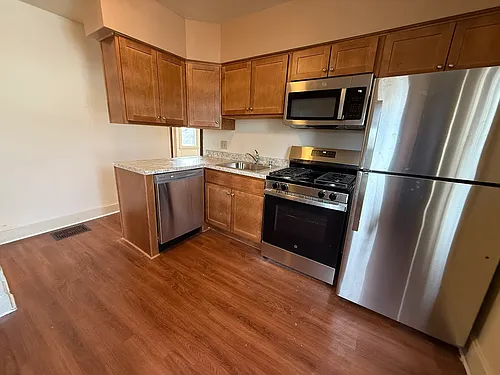 1812 Madison St #2 Photo 1
