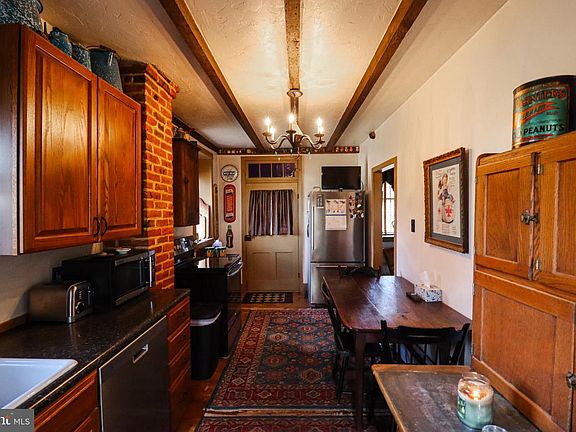 3rd image of 3155 Lehr Dr