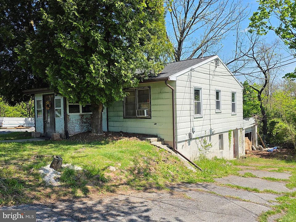 1st image of 730 S Ridge Rd