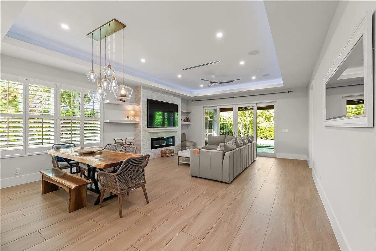 4 bed, 2.0 bath, 2145 sqft, $8,500 — Photo 4