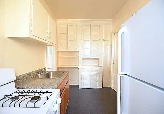 3rd image of 737 53rd St APT 1D
