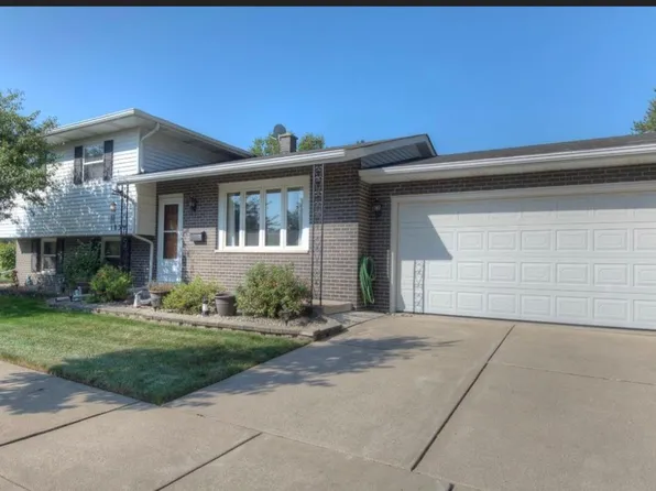 1839 Wren Dr, Munster, IN 46321