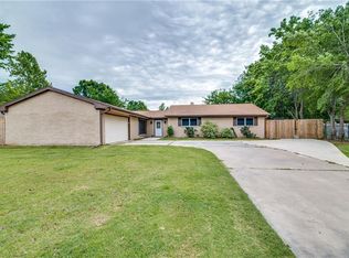 2004 Redbird St, Bonham, TX 75418