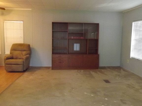 5th image of 101 Moller Way #1