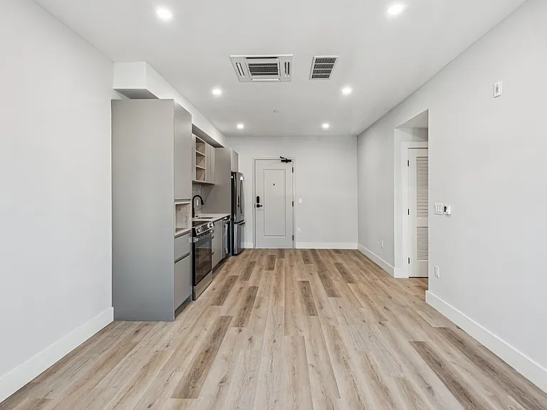 Triad Apartments: Brand New near Drexel & Penn — Photo 33