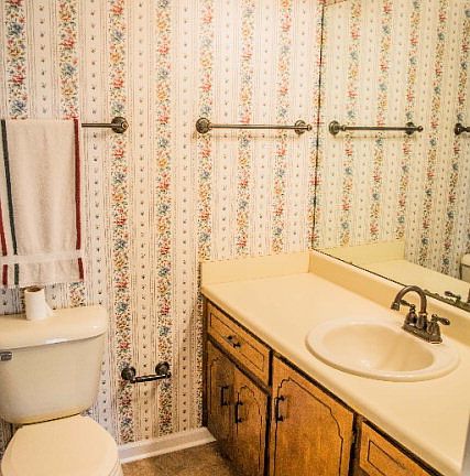 5th image of 205 Chapelwood Dr