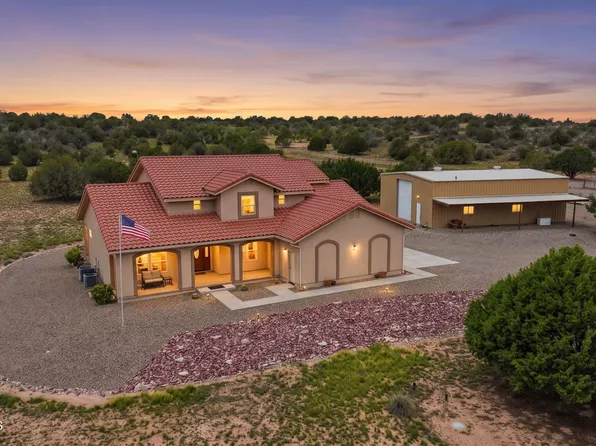 2175 E Backwoods Rd, Paulden, AZ 86334