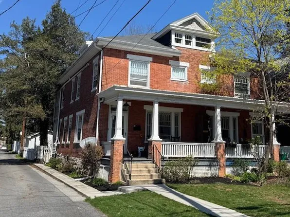 419 W South St, Carlisle, PA 17013