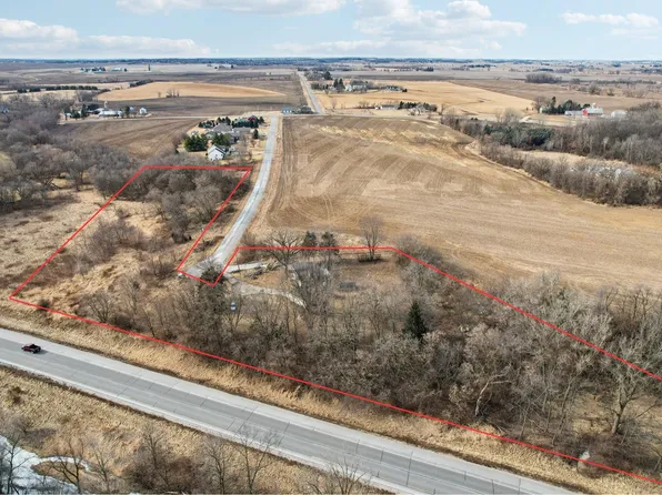 2042 Branch Rd, Sun Prairie, WI 53590