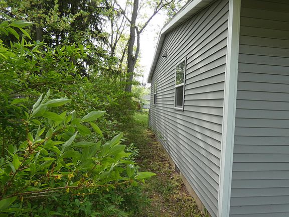 4th image of 1158 McIntosh Dr