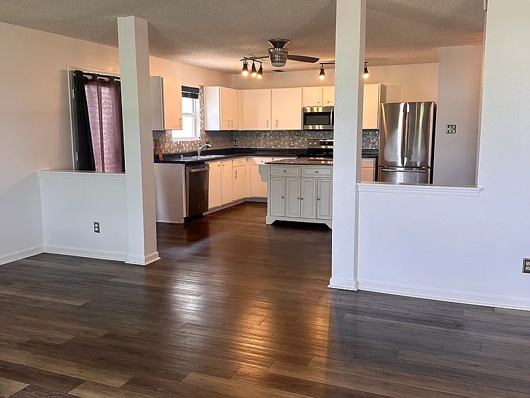 14174 Marilyn Rd — Photo 6