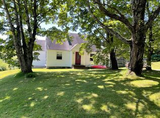 810 Blinn Hill Rd, Pittston, ME 04345