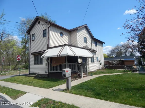 610 Park St, Moosic, PA 18507