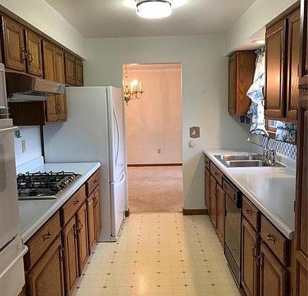 5th image of 112 N Orchard Dr