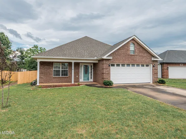 304 Faybrook Dr, Byron, GA 31008