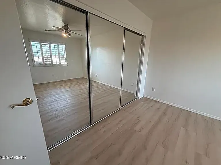 1338 E 10th Pl — Photo 9