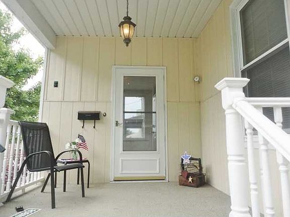 4th image of 335 Painter Ave