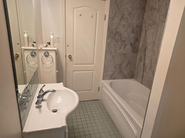 5 bedroom rental in Vancouver — photo 15