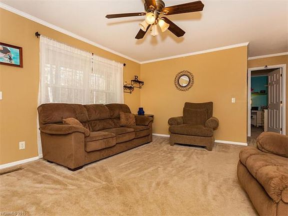 5th image of 120 Twin Brook Dr