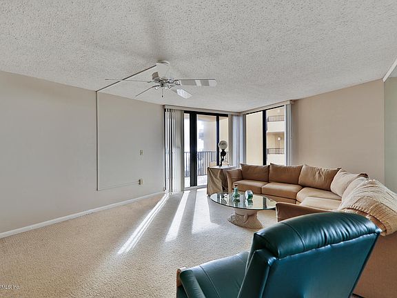 5th image of 2100 OCEAN Drive S #3A