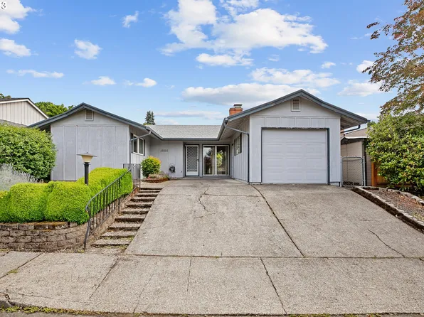 15605 SW Royalty Pkwy, King City, OR 97224