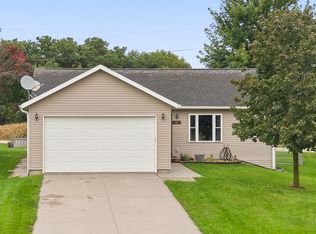 82 Bindl Dr, Reedsburg, WI 53959